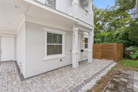 Touwnhouse à vendre à Orlando, Floride: 3 chambres, 164.16 m2 № 2388376 - photo 3