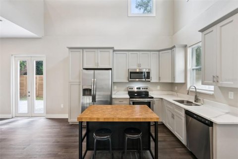 Touwnhouse à vendre à Orlando, Floride: 3 chambres, 164.16 m2 № 2388376 - photo 17