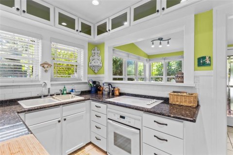 Villa ou maison à vendre à Gulfport, Floride: 2 chambres, 116.13 m2 № 2398481 - photo 13