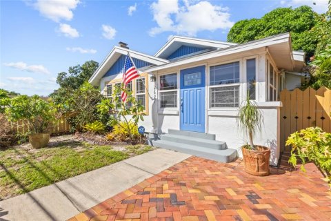 Villa ou maison à vendre à Gulfport, Floride: 2 chambres, 116.13 m2 № 2398481 - photo 3