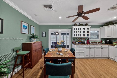 House in Pompano Beach, Florida 2 bedrooms, 123.93 sq.m. № 2003684 - photo 17