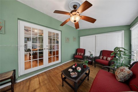 House in Pompano Beach, Florida 2 bedrooms, 123.93 sq.m. № 2003684 - photo 23