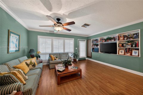 House in Pompano Beach, Florida 2 bedrooms, 123.93 sq.m. № 2003684 - photo 8