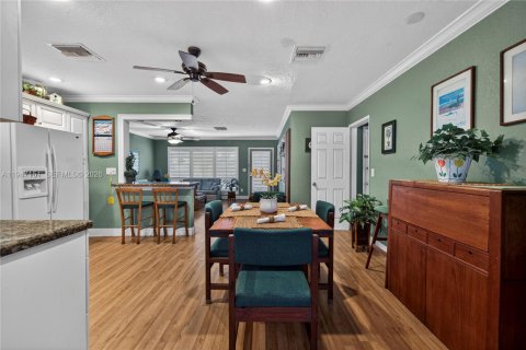 House in Pompano Beach, Florida 2 bedrooms, 123.93 sq.m. № 2003684 - photo 20