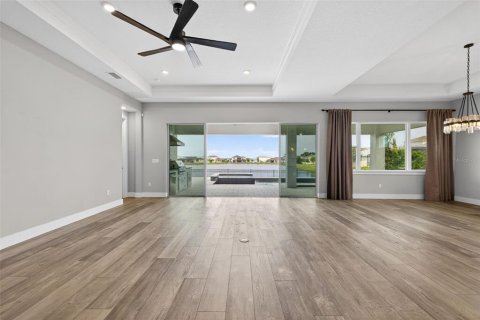 Villa ou maison à vendre à Wesley Chapel, Floride: 4 chambres, 333.43 m2 № 2223768 - photo 18