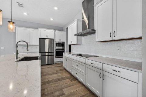 Villa ou maison à vendre à Wesley Chapel, Floride: 4 chambres, 333.43 m2 № 2223768 - photo 11