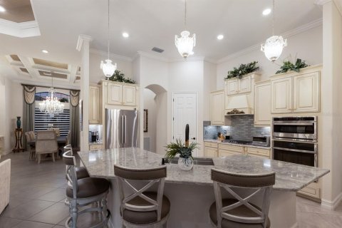 House in LAKEWOOD NATIONAL in Lakewood Ranch, Florida 4 bedrooms, 257.9 sq.m. № 1808934 - photo 6