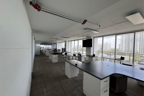 Купить коммерческую недвижимость в Холливуд, Флорида № 1959006 - фото 6