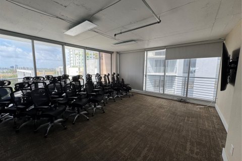 Купить коммерческую недвижимость в Холливуд, Флорида № 1959006 - фото 5