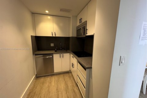 Купить коммерческую недвижимость в Холливуд, Флорида № 1959006 - фото 4