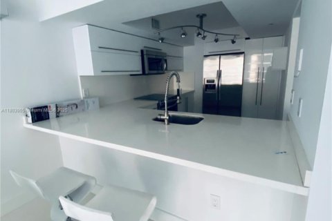 Copropriété à louer à Miami, Floride: 1 chambre, 74.32 m2 № 1936450 - photo 4