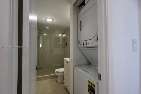 Condo in Aventura, Florida, 3 bedrooms  № 1800855 - photo 20