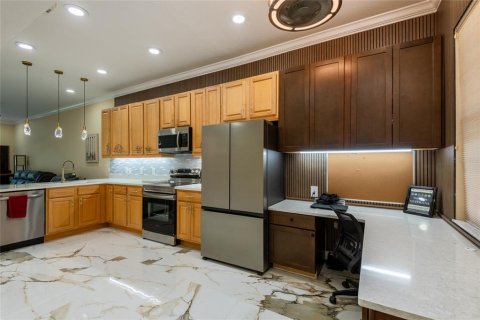 Condo in Land O' Lakes, Florida, 2 bedrooms  № 2371322 - photo 3
