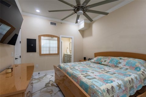 Condo in Land O' Lakes, Florida, 2 bedrooms  № 2371322 - photo 16