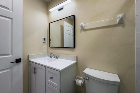 Condo in Land O' Lakes, Florida, 2 bedrooms  № 2371322 - photo 25