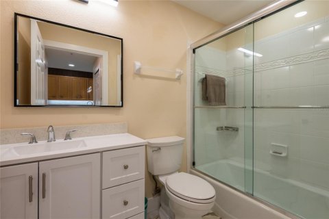 Condo in Land O' Lakes, Florida, 2 bedrooms  № 2371322 - photo 23