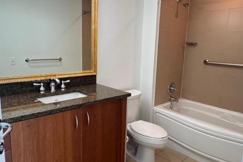 Снять в аренду кондоминиум в Майами, Флорида 2 спальни, 93.46м2, № 1957715 - фото 9