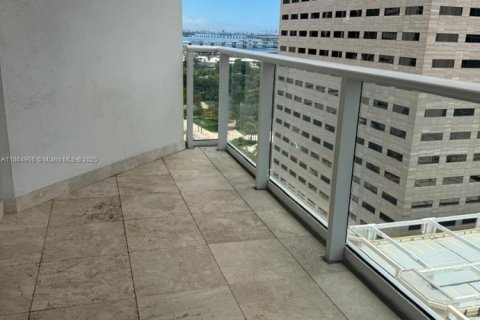 Снять в аренду кондоминиум в Майами, Флорида 2 спальни, 93.46м2, № 1957715 - фото 5