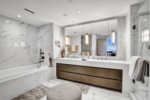 Condo in Fort Lauderdale, Florida, 3 bedrooms  № 2158315 - photo 2