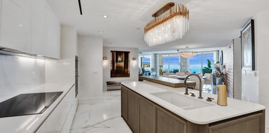 Condo in Fort Lauderdale, Florida, 3 bedrooms  № 2158315