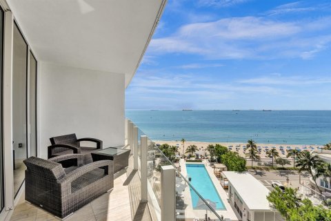 Condo in Fort Lauderdale, Florida, 3 bedrooms  № 2158315 - photo 21