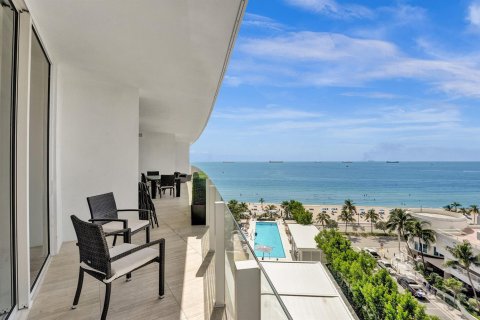 Condo in Fort Lauderdale, Florida, 3 bedrooms  № 2158315 - photo 22
