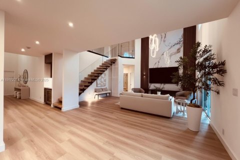 Villa ou maison à vendre à Weston, Floride: 5 chambres, 361.76 m2 № 1974054 - photo 15