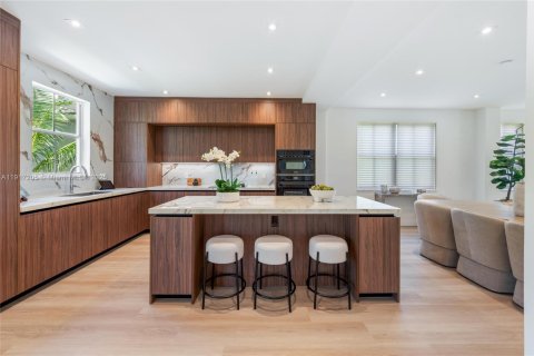 Villa ou maison à vendre à Weston, Floride: 5 chambres, 361.76 m2 № 1974054 - photo 8