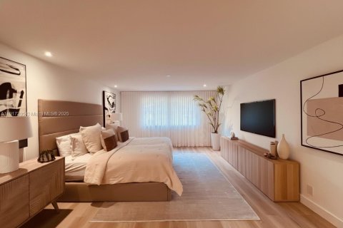 Villa ou maison à vendre à Weston, Floride: 5 chambres, 361.76 m2 № 1974054 - photo 3