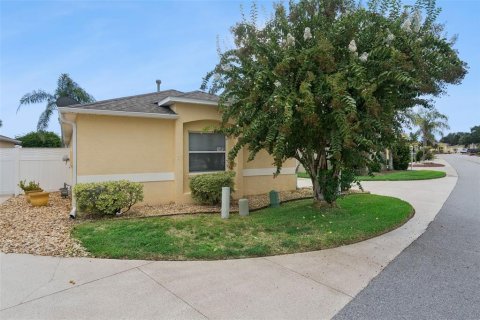 Villa ou maison à vendre à The Villages, Floride: 3 chambres, 131.27 m2 № 2354703 - photo 2