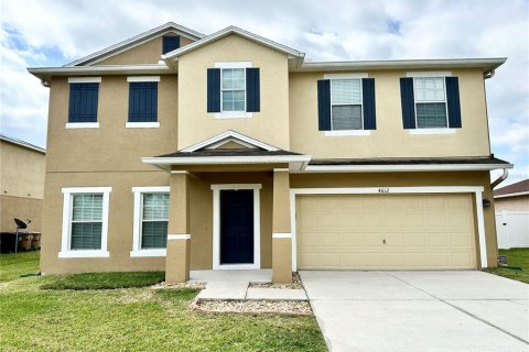 House in Kissimmee, Florida 4 bedrooms, 254.09 sq.m. № 2094465