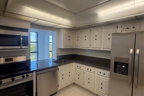 Condominio en venta en Hallandale Beach, Florida, 1 dormitorio, 99.87 m2 № 2017192 - foto 11