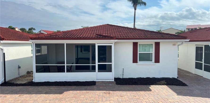 Villa ou maison à Sarasota, Floride 2 chambres, 77.67 m2 № 2125717