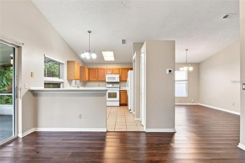 Villa ou maison à louer à Orlando, Floride: 3 chambres, 153.75 m2 № 2405166 - photo 11
