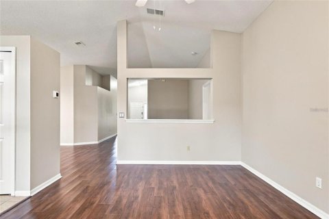 Villa ou maison à louer à Orlando, Floride: 3 chambres, 153.75 m2 № 2405166 - photo 4