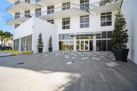 Condominio en venta en Miami Beach, Florida, 1 dormitorio, 85.01 m2 № 2082774 - foto 28