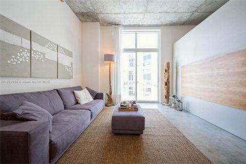 Condominio en venta en Miami Beach, Florida, 1 dormitorio, 85.01 m2 № 2082774 - foto 11