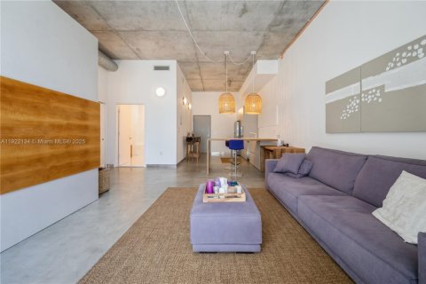Condominio en venta en Miami Beach, Florida, 1 dormitorio, 85.01 m2 № 2082774 - foto 13