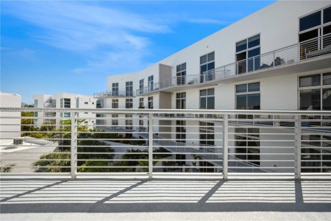 Condominio en venta en Miami Beach, Florida, 1 dormitorio, 85.01 m2 № 2082774 - foto 7