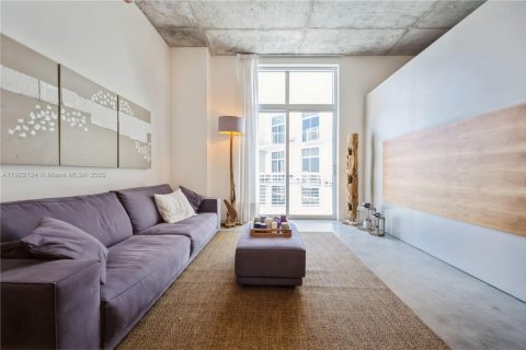 Condominio en venta en Miami Beach, Florida, 1 dormitorio, 85.01 m2 № 2082774 - foto 10