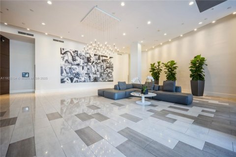 Condominio en venta en Miami Beach, Florida, 1 dormitorio, 85.01 m2 № 2082774 - foto 27