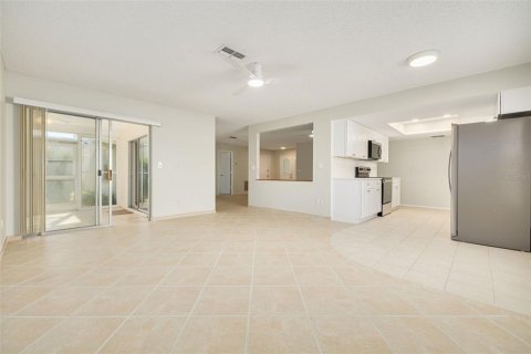 Villa ou maison à vendre à Palm Harbor, Floride: 2 chambres, 136.19 m2 № 2096749 - photo 22