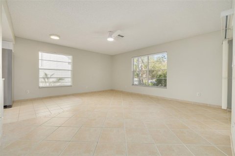 Villa ou maison à vendre à Palm Harbor, Floride: 2 chambres, 136.19 m2 № 2096749 - photo 20