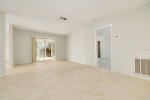 Villa ou maison à vendre à Palm Harbor, Floride: 2 chambres, 136.19 m2 № 2096749 - photo 18
