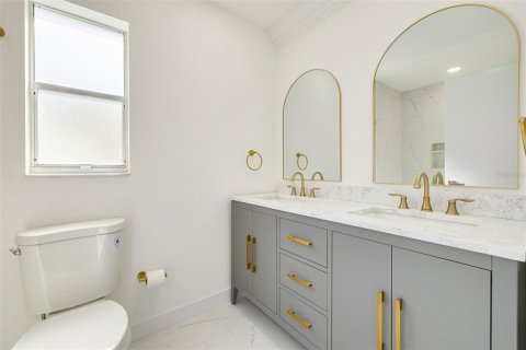 Villa ou maison à vendre à Palm Harbor, Floride: 2 chambres, 136.19 m2 № 2096749 - photo 8