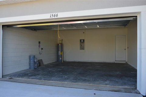 House in Mount Dora, Florida 4 bedrooms, 150.22 sq.m. № 1813716 - photo 9