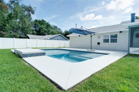 House in Winter Garden, Florida 3 bedrooms, 158.03 sq.m. № 1899794 - photo 30
