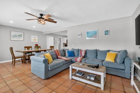 House in Boynton Beach, Florida 2 bedrooms, 108.51 sq.m. № 2088085 - photo 3