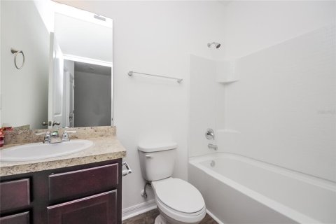 Casa en alquiler en Haines City, Florida, 3 dormitorios, 157.56 m2 № 1677312 - foto 14