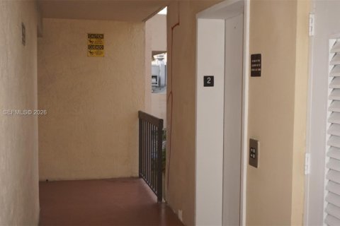 Condominio en venta en Miami, Florida, 2 dormitorios, 82.96 m2 № 2031235 - foto 6